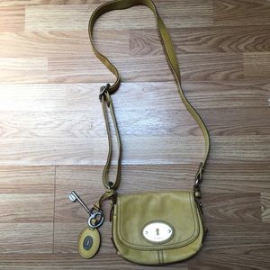 Small yelling w Fossil purse